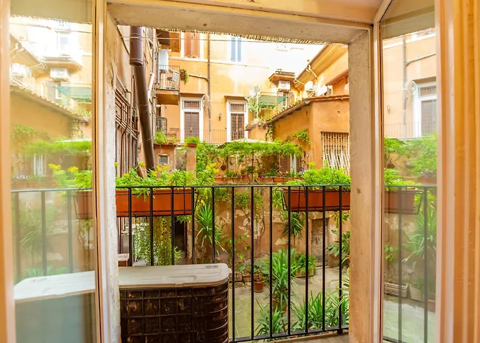 Al cortile del Moro